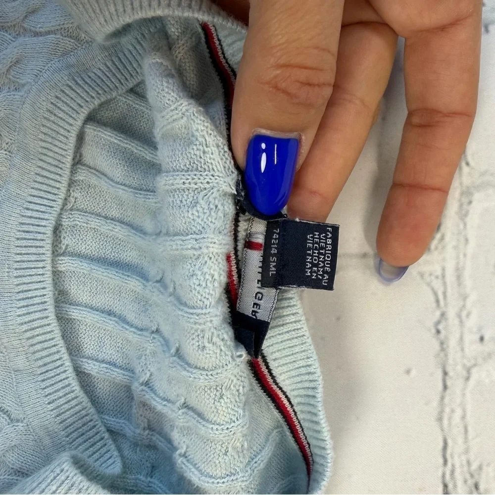 ✅ Tommy Hilfiger Light Baby Light Blue Cable Knit Pullover size M